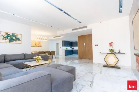 Apartment in Dubai 3 bedrooms, 178.5 sq.m. № 112809 - photo 22