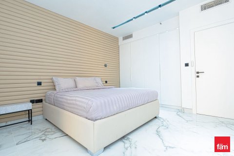 Apartment in Dubai 3 bedrooms, 178.5 sq.m. № 112809 - photo 11