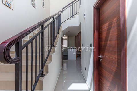 Townhouse in Dubai 4 bedrooms, 230.2 sq.m. № 112804 - photo 6