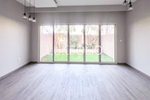 Купить таунхаус в Al Andalus, Джумейра Гольф Эстейтс, Дубай: 2 спальни, 152м², № 46026 - фото 5