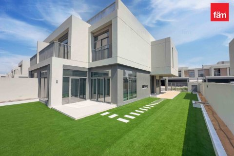 Villa in Dubai 4 bedrooms, 323.6 sq.m. № 59591
