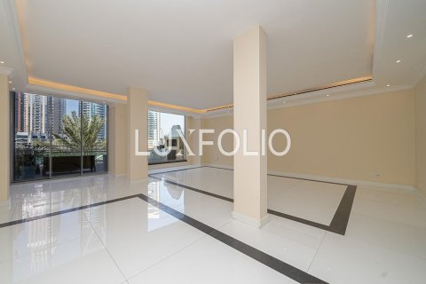 Villa à Dubai Marina, Dubai, 3 chambres, 461 m², № 46227 - photo 2