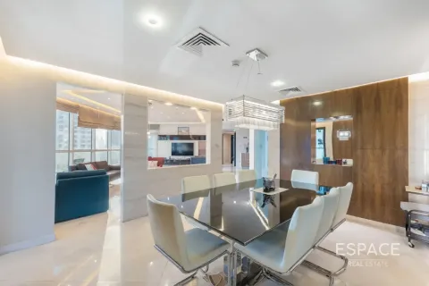 Apartment in Dubai Marina, Dubai 3 bedrooms, 276 sq.m. № 123087 - photo 3
