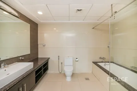 Apartment in Dubai Marina, Dubai 3 bedrooms, 276 sq.m. № 123087 - photo 11