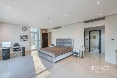 Apartment in Dubai Marina, Dubai 3 bedrooms, 276 sq.m. № 123087 - photo 8