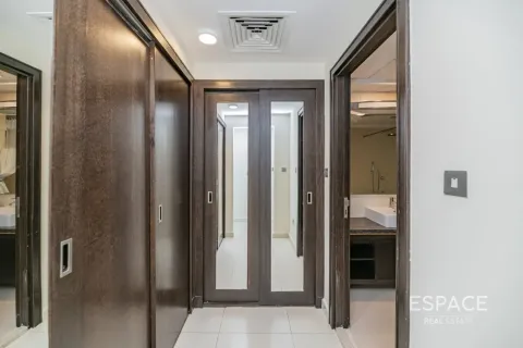 Apartment in Dubai Marina, Dubai 3 bedrooms, 276 sq.m. № 123087 - photo 14