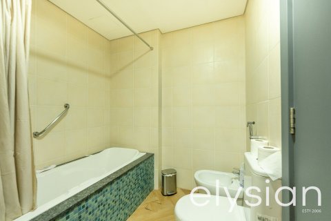 Appartement à Shoreline Apartments, Palm Jumeirah, Dubai, 2 chambres, 147 m², № 37835 - photo 2
