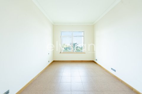 Снять в аренду квартиру в Shoreline Apartments, Пальма Джумейра, Дубай: 2 спальни, 144м², № 37836 - фото 7