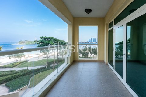 Снять в аренду квартиру в Shoreline Apartments, Пальма Джумейра, Дубай: 2 спальни, 144м², № 37836 - фото 10