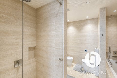 Снять в аренду квартиру в Даунтаун Дубай (Даунтаун Бурдж Дубай), Дубай: 2 спальни, 175м², № 115258 - фото 19