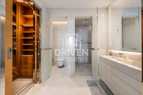 Снять в аренду квартиру в The Crescent, Пальма Джумейра, Дубай: 2 спальни, 178.75м², № 128095 - фото 12