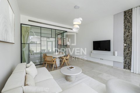 Снять в аренду квартиру в Bay Square, Бизнес-Бэй, Дубай: 1 спальня, 147.34м², № 128089 - фото 4
