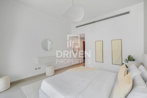 Снять в аренду квартиру в Bay Square, Бизнес-Бэй, Дубай: 1 спальня, 147.34м², № 128089 - фото 10