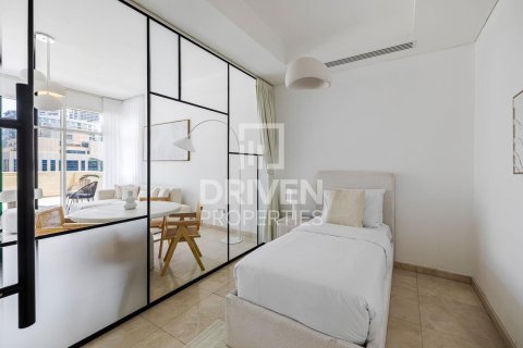 Снять в аренду квартиру в Bay Square, Бизнес-Бэй, Дубай: 1 спальня, 147.34м², № 128089 - фото 7