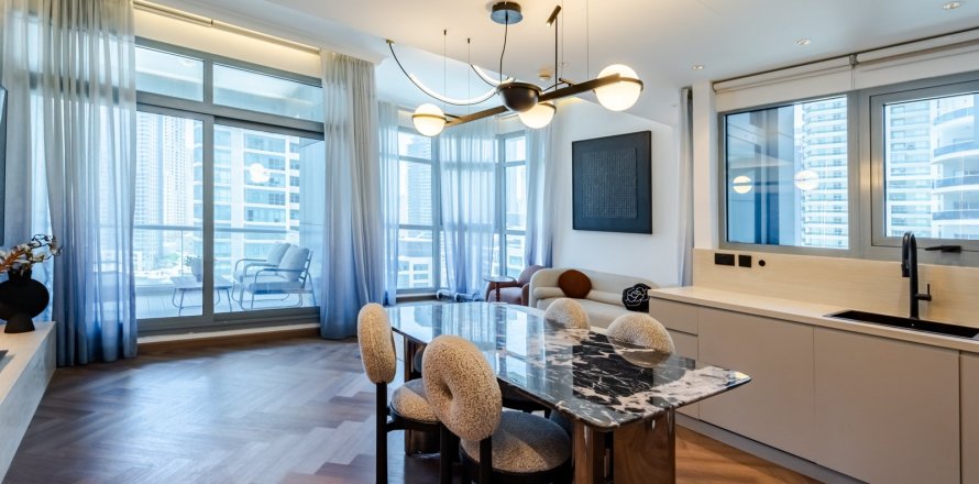 Квартира в Дубай Марине, Дубай, 2 спальни, 102м², № 120559