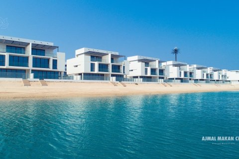 Villa en Dubai, 5 dormitorios, 353 m², № 10716 - foto 2