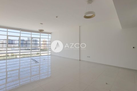 Apartment in Al Barsha South, Al Barsha, Dubai 2 bedrooms, 70 sq.m. № 37785 - photo 3