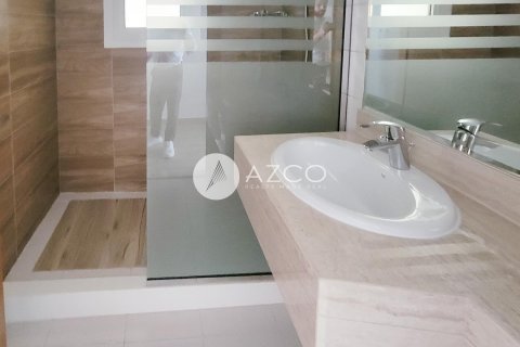 Apartment in Al Barsha South, Al Barsha, Dubai 2 bedrooms, 70 sq.m. № 37785 - photo 10