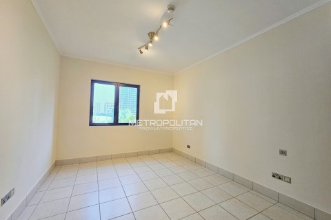 Apartment in Reehan, Old Town, Dubai 3 bedrooms, 174 sq.m. № 73288 - photo 5