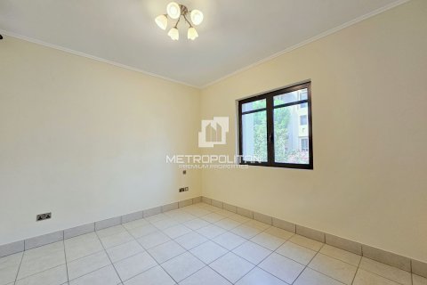 Apartment in Reehan, Old Town, Dubai 3 bedrooms, 174 sq.m. № 73288 - photo 13
