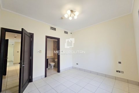 Apartment in Reehan, Old Town, Dubai 3 bedrooms, 174 sq.m. № 73288 - photo 14