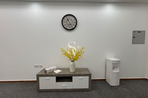 Снять в аренду офис в Tamani Art Tower, Бизнес-Бэй, Дубай: 41м², № 132957 - фото 3