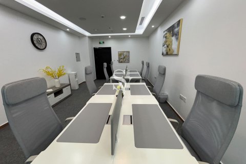 Снять в аренду офис в Tamani Art Tower, Бизнес-Бэй, Дубай: 41м², № 132957 - фото 10