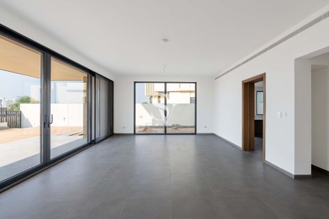 Villa in Jebel Ali, Dubai 5 bedrooms, 715 sq.m. № 132955 - photo 28