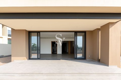 Villa in Jebel Ali, Dubai 5 bedrooms, 715 sq.m. № 132955 - photo 29