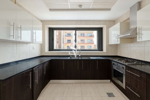 Apartamento en Al Furjan, Dubai, 2 dormitorios, 130 m², № 132954 - foto 2