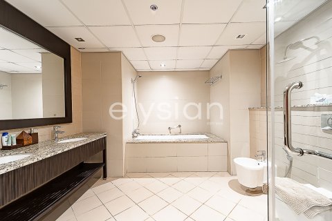 Appartement à Palm Jumeirah, Dubai, 1 chambre, 142 m², № 37875 - photo 8