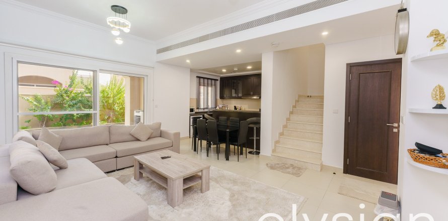 فيلا في Bella Casa, Serena, دبي 3 غرف نوم, 211 م² رقم 37873