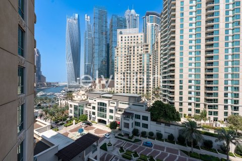 Appartement à Emaar 6 Towers, Dubai Marina, Dubai, 1 chambre, 111 m², № 37879 - photo 2
