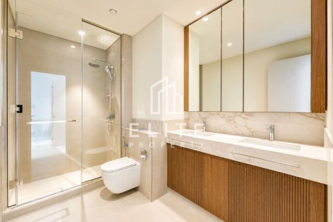 Apartment in EMAAR Beachfront, Dubai Harbour, Dubai 2 bedrooms, 115 sq.m. № 137344 - photo 8