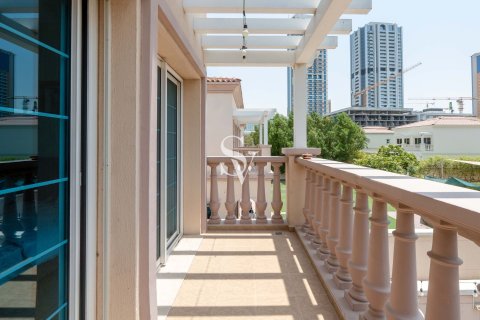 Villa in Jumeirah Village Triangle, Dubai 2 bedrooms, 645 sq.m. № 121933 - photo 15