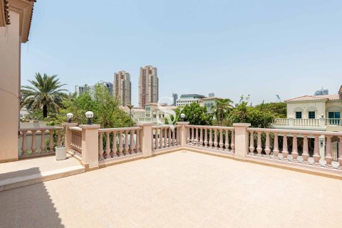 Villa in Jumeirah Village Triangle, Dubai 2 bedrooms, 645 sq.m. № 121933 - photo 22