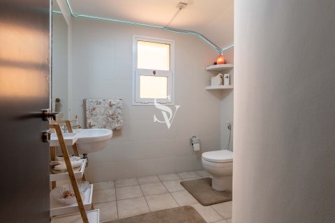 Villa in Jumeirah Village Triangle, Dubai 2 bedrooms, 645 sq.m. № 121933 - photo 6