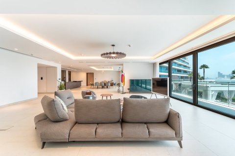 Apartment in Palm Jumeirah, Dubai 3 bedrooms, 572 sq.m. № 120380 - photo 4