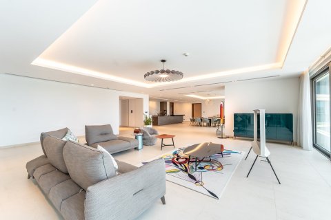 Apartment in Palm Jumeirah, Dubai 3 bedrooms, 572 sq.m. № 120380 - photo 5