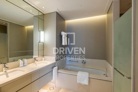 Снять в аренду квартиру в Vida Residence Downtown, Даунтаун Дубай (Даунтаун Бурдж Дубай), Дубай: 2 спальни, 152.45м², № 127976 - фото 17