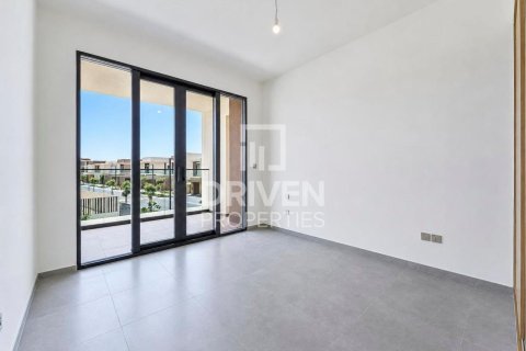 Снять в аренду виллу в Джабаль-Али, Дубай: 4 спальни, 656.45м², № 128020 - фото 5