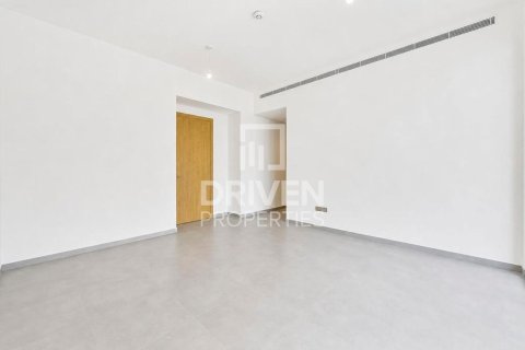 Снять в аренду виллу в Джабаль-Али, Дубай: 4 спальни, 656.45м², № 128020 - фото 7