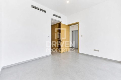 Снять в аренду виллу в Джабаль-Али, Дубай: 4 спальни, 656.45м², № 128020 - фото 9