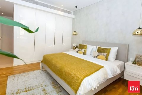 Apartment in Dubai 2 bedrooms, 152.5 sq.m. № 123467 - photo 7
