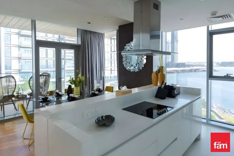 Apartment in Dubai 2 bedrooms, 152.5 sq.m. № 123467 - photo 3