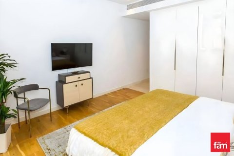 Apartment in Dubai 2 bedrooms, 152.5 sq.m. № 123467 - photo 8