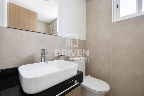 Снять в аренду таунхаус в Дубае: 4 спальни, 142.61м², № 128077 - фото 15