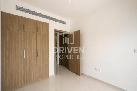 Снять в аренду таунхаус в Дубае: 4 спальни, 142.61м², № 128077 - фото 11