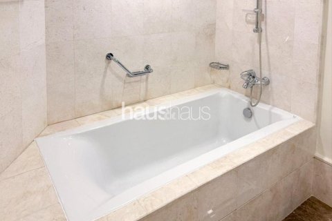 Apartment in Palm Jumeirah, Dubai 1 bedroom, 104 sq.m. № 44768 - photo 8