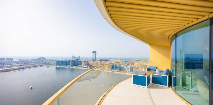 Apartment in Dubai Harbour, Dubai 3 bedrooms, 213.8 sq.m. № 109545